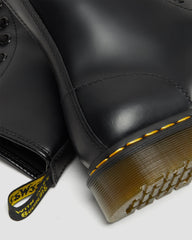 1460 women's smooth leather lace up boots