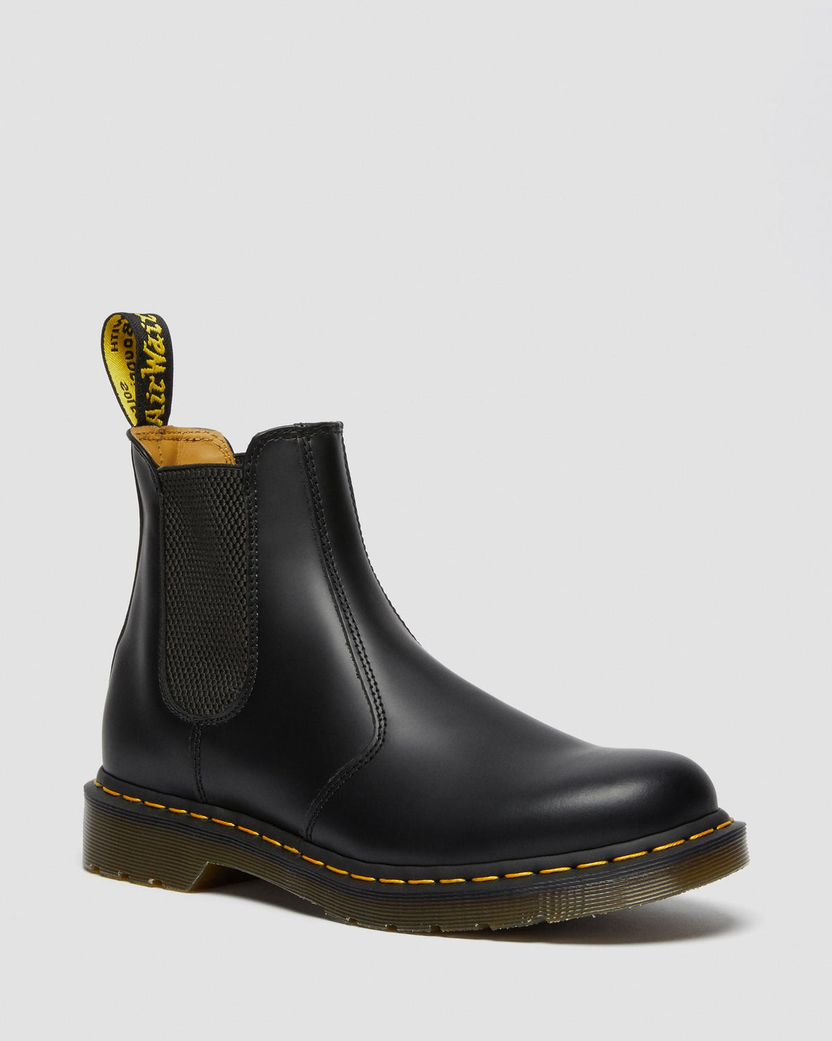 2976 yellow stitch smooth leather chelsea boots